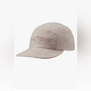 Brand new Arcteryx5 panel wool hat